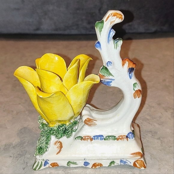 1950s BASSAŃO VICTORIAN PORCELAIN CANDLE HOLDER HAND-PAINTED MADE IN ITALY - Picture 9 of 9